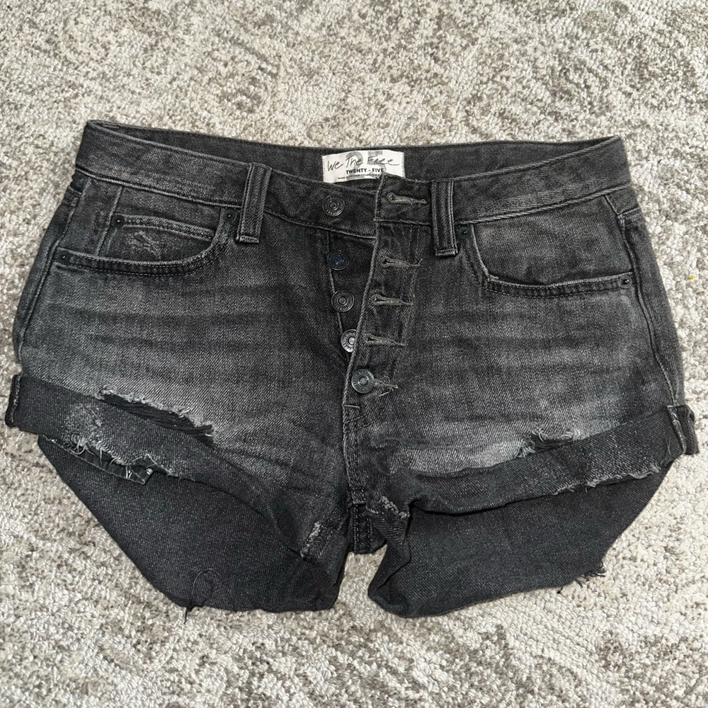 FREE PEOPLE SHORT.